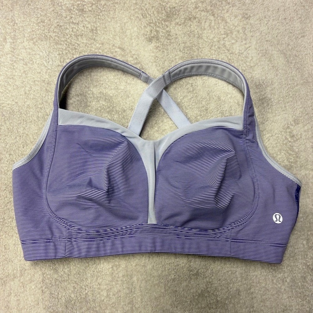 Lululemon Ta Ta Tamer II Sports Bra Womens 38D Striped Nylon High Purple Gym